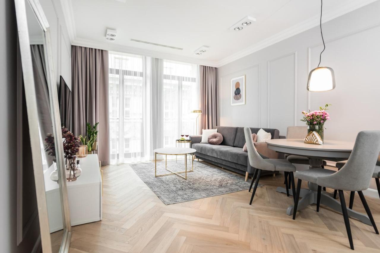 Wielopole17 Miro Apartment Cracovia Esterno foto