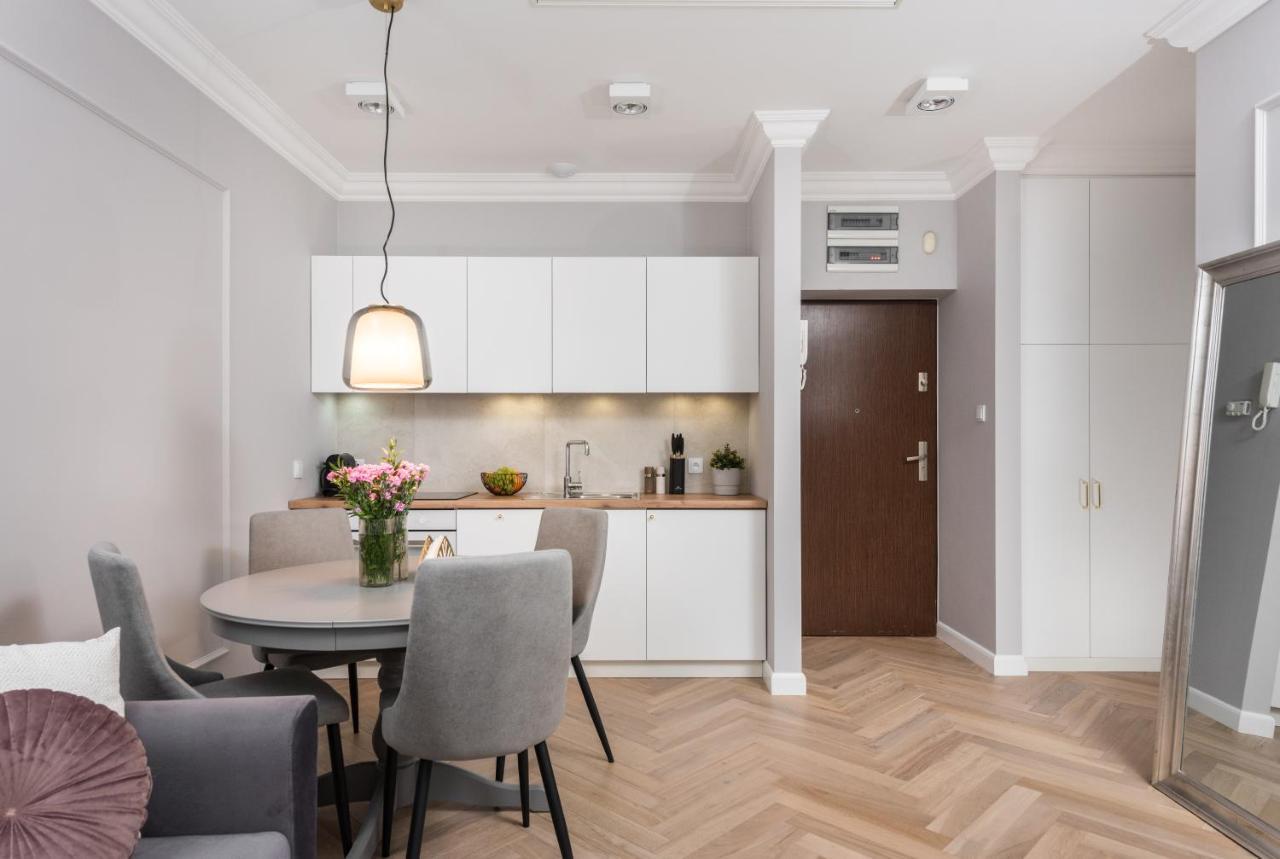 Wielopole17 Miro Apartment Cracovia Esterno foto