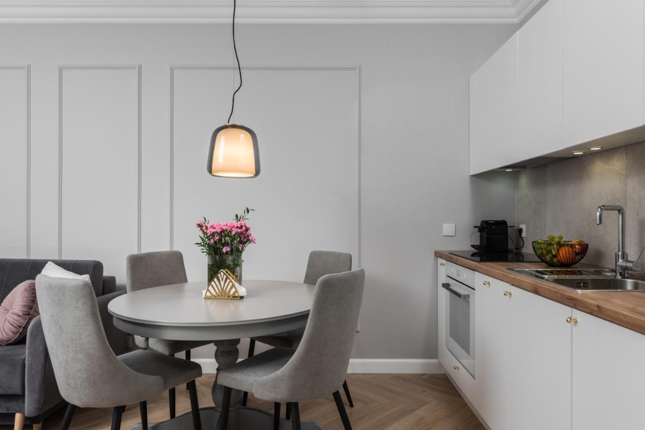 Wielopole17 Miro Apartment Cracovia Esterno foto