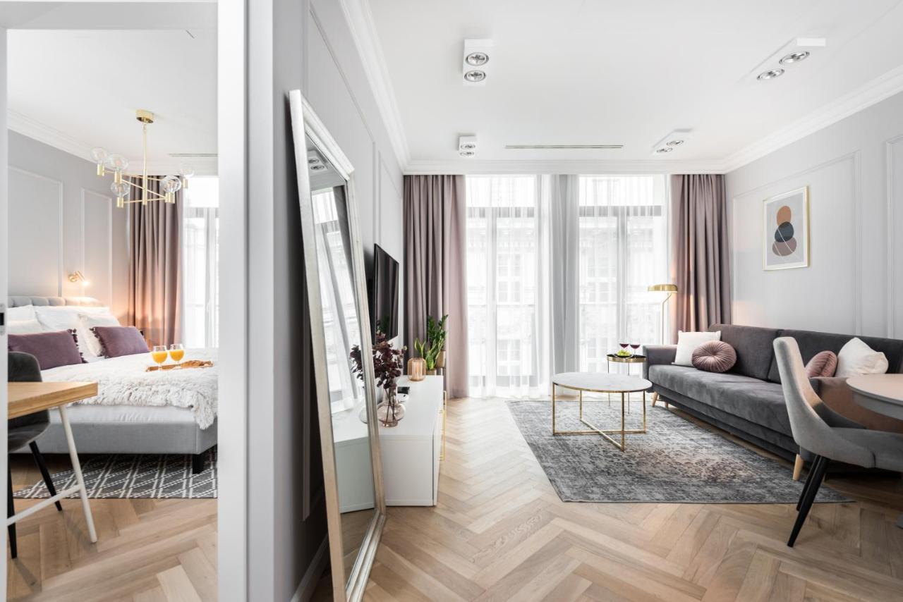 Wielopole17 Miro Apartment Cracovia Esterno foto