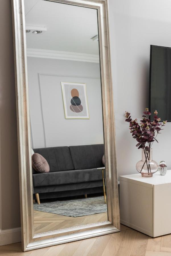Wielopole17 Miro Apartment Cracovia Esterno foto